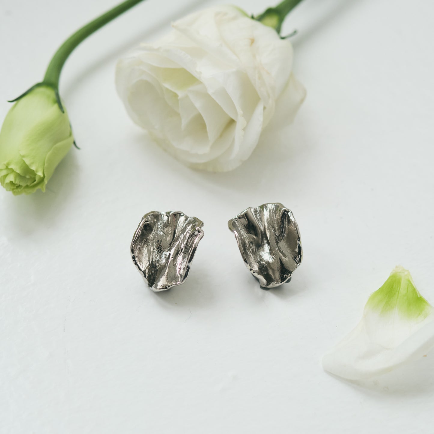 Petal Pierce/Earrings