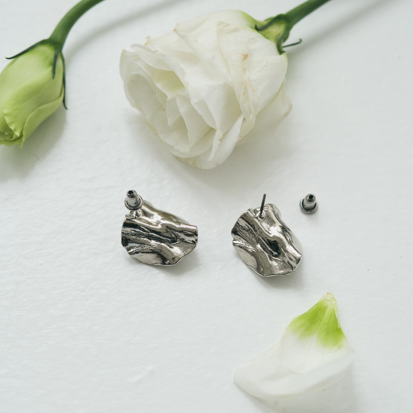 Petal Pierce/Earrings